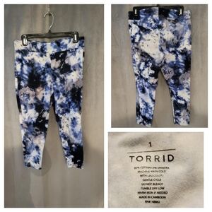 Torrid size 1 leggings